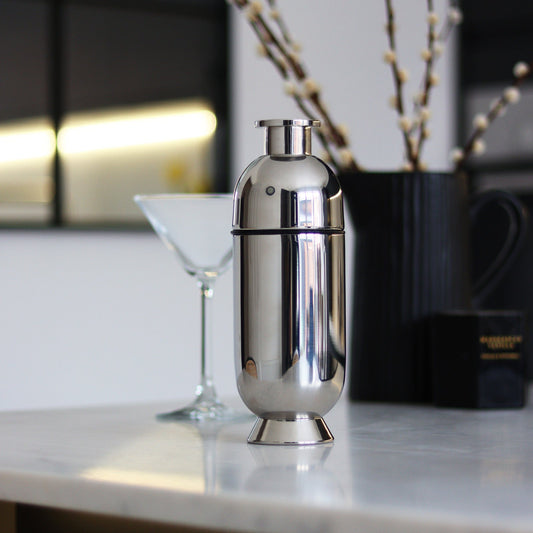 Trombone Cocktail Shaker | Built-in Strainer Secure Cap | Bar Accessory